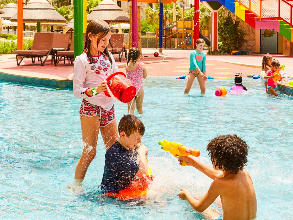Kids’ pool and splash pad