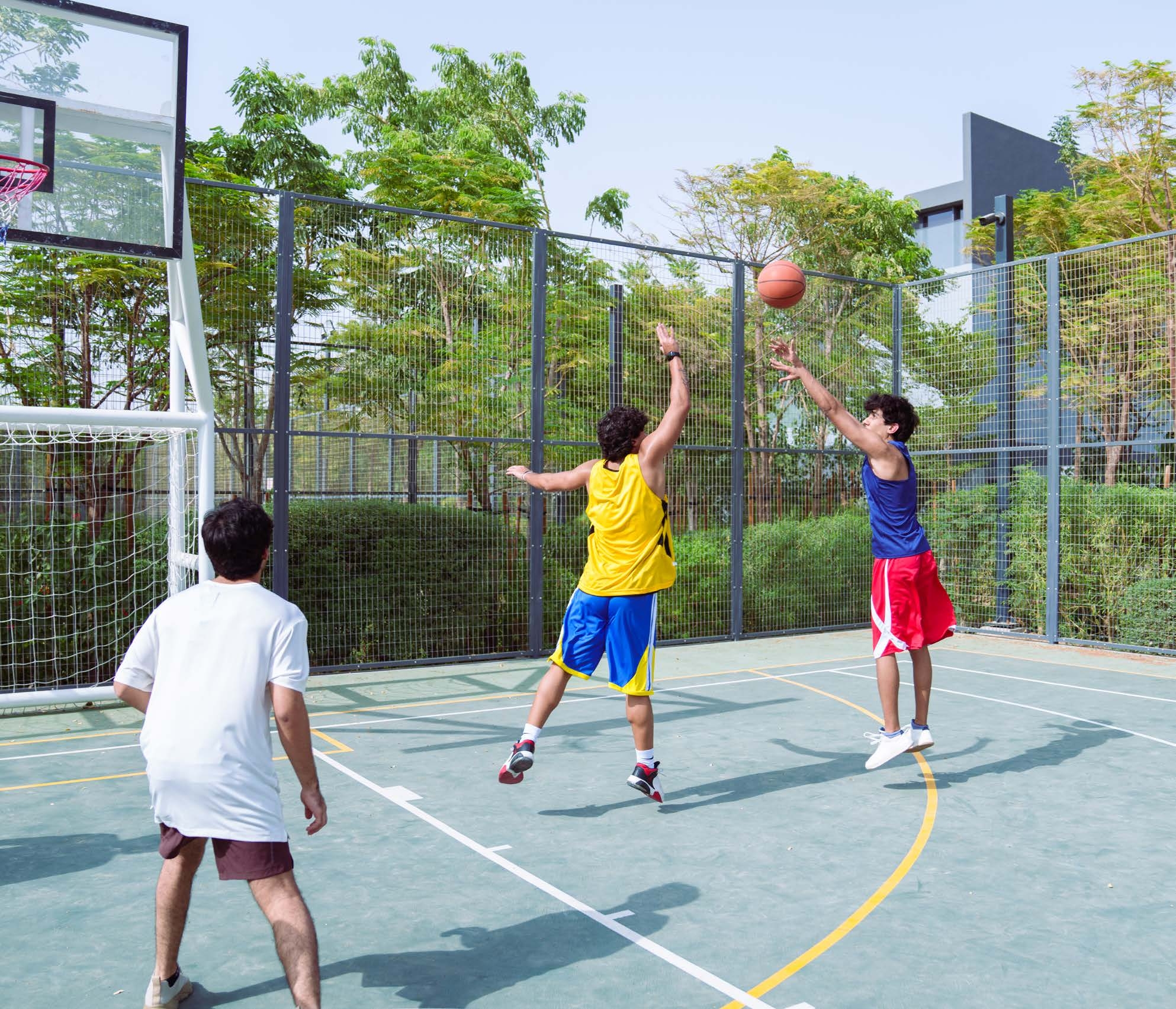 Basketball & Padel Courts